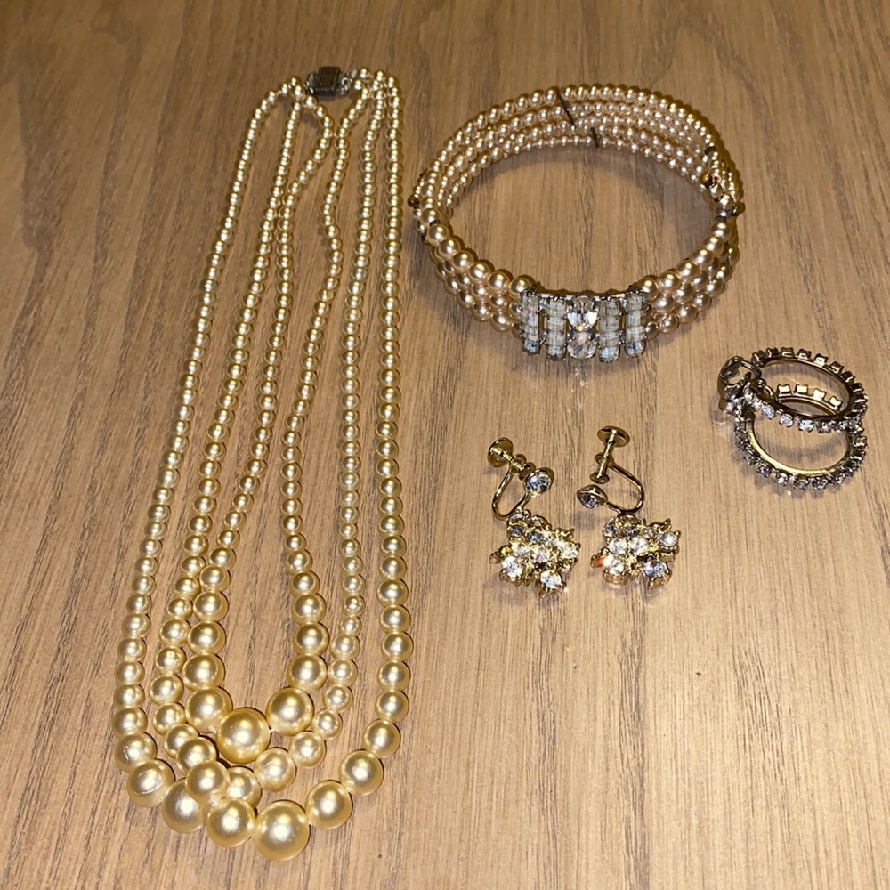 vintage pearl and rhinestone lot